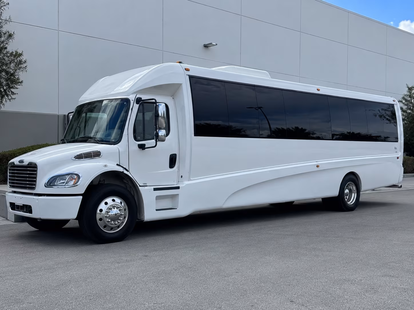 Overland Park Prom & Homecoming Transportation onboard seating