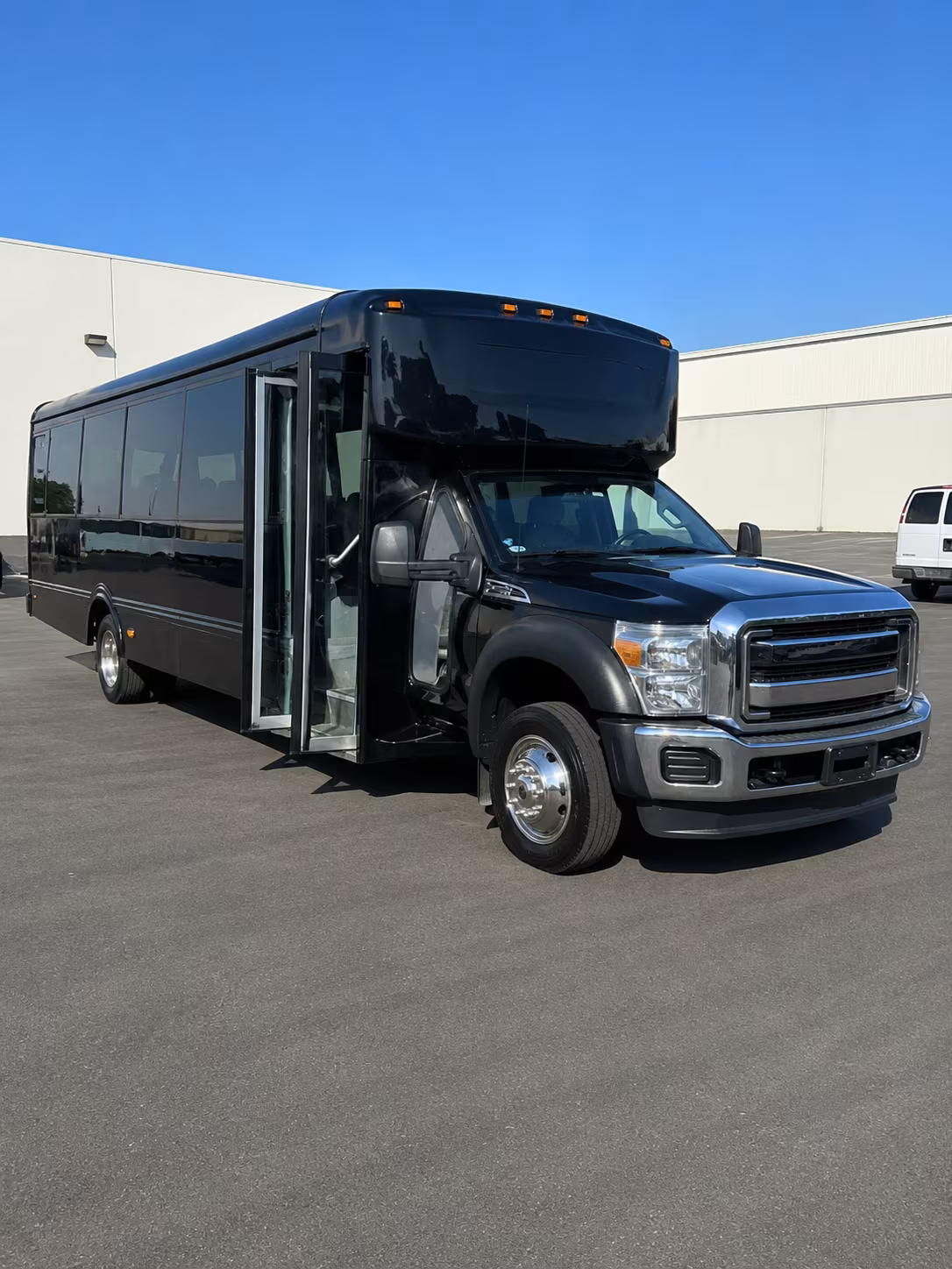 Overland Park Wedding Transportation group transportation