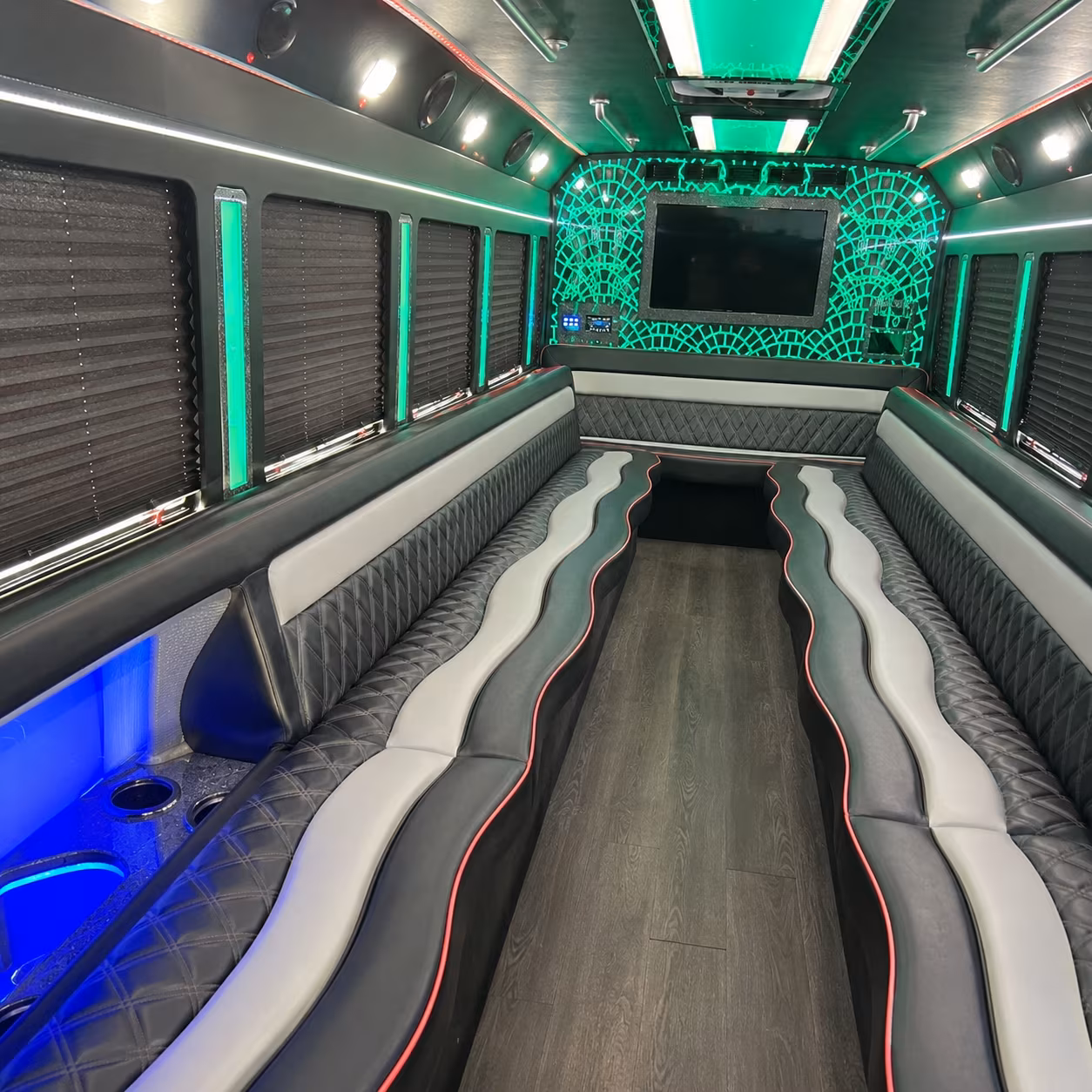 Overland Park Winery Tour & Pub Crawl Transportation party bus exterior