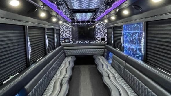 overland park 20 passenger party bus rental